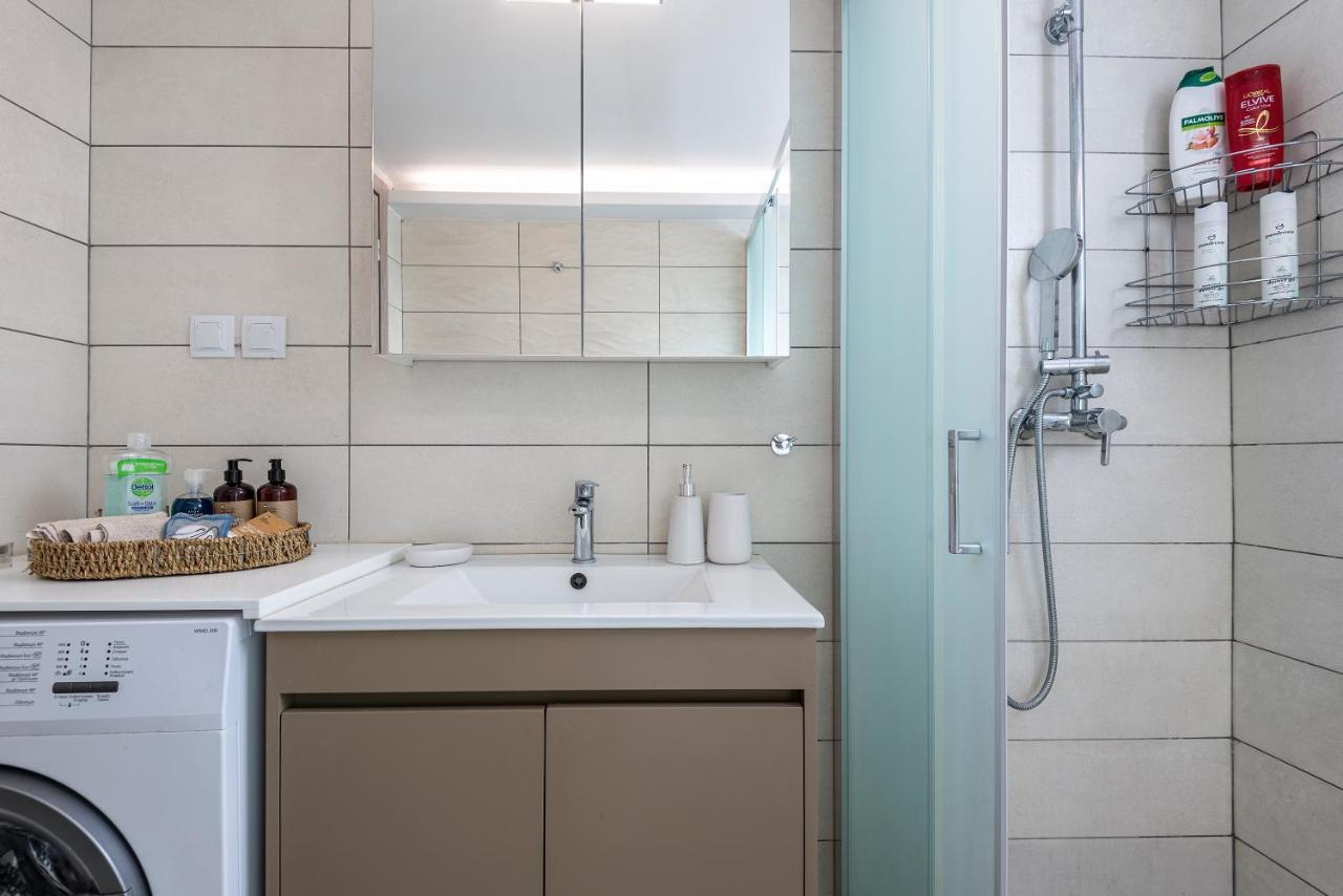 Spacious & Luxe 3Br Downtown 1Min To Beach Città di Kos Esterno foto